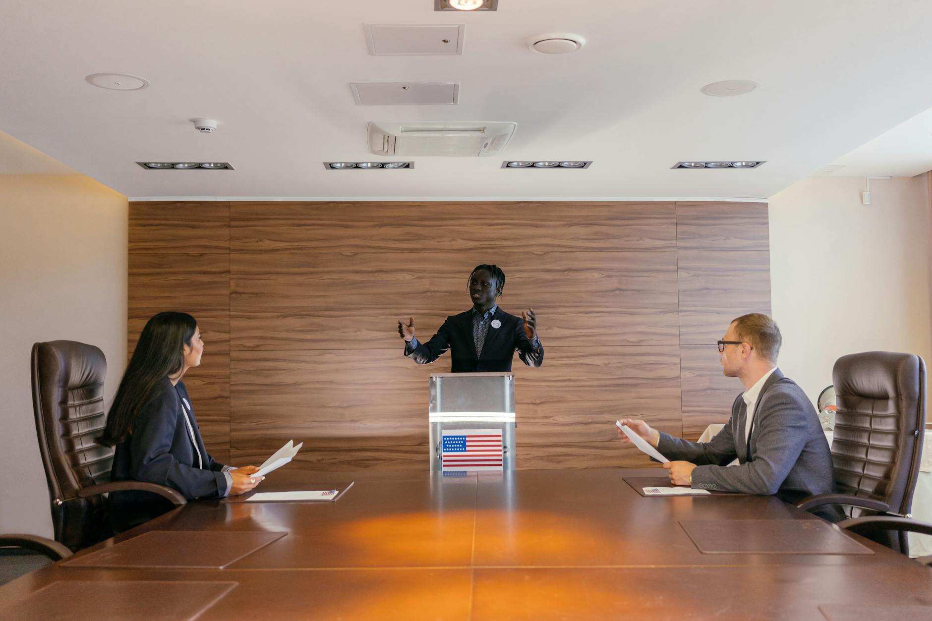 politicians having a meeting